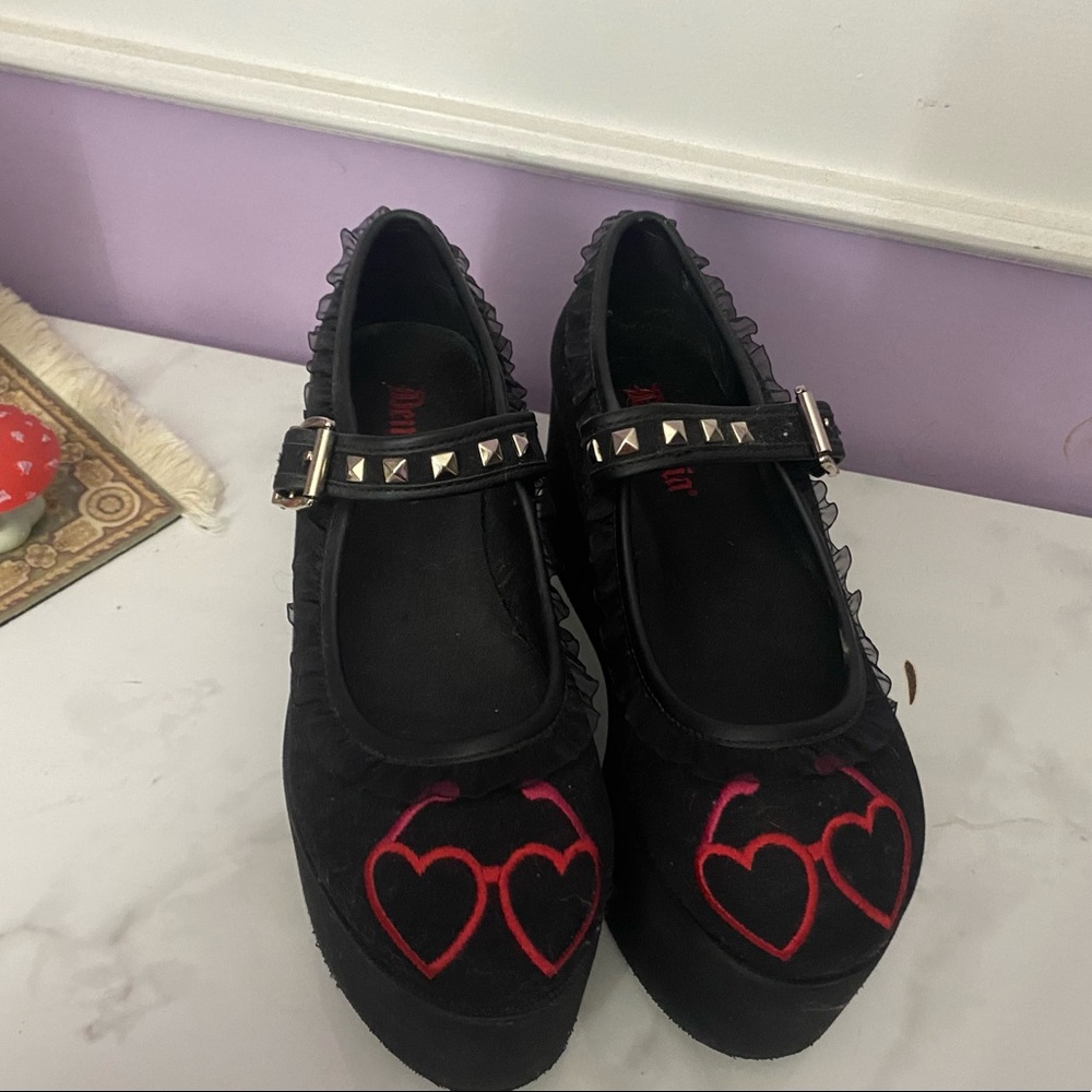 Women Size 8 Demonia maryjanes